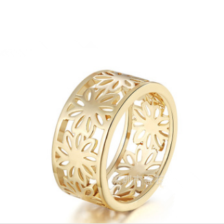 Flower Band Ring