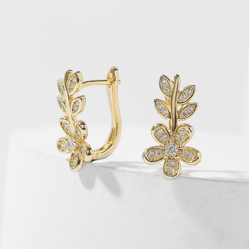 Creative And Exquisite Copper Leaf Flower Earrings