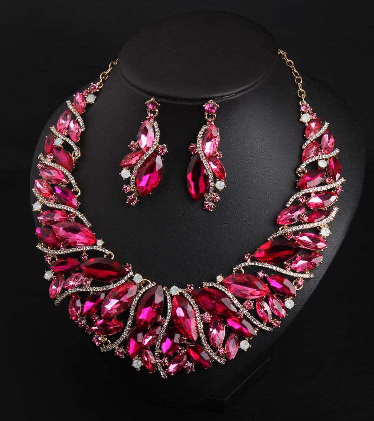 Europe and the United States luxury crystal jewelry short clavicle Necklace Earrings Set women's dress dinner, bridal jewelry wholesale
