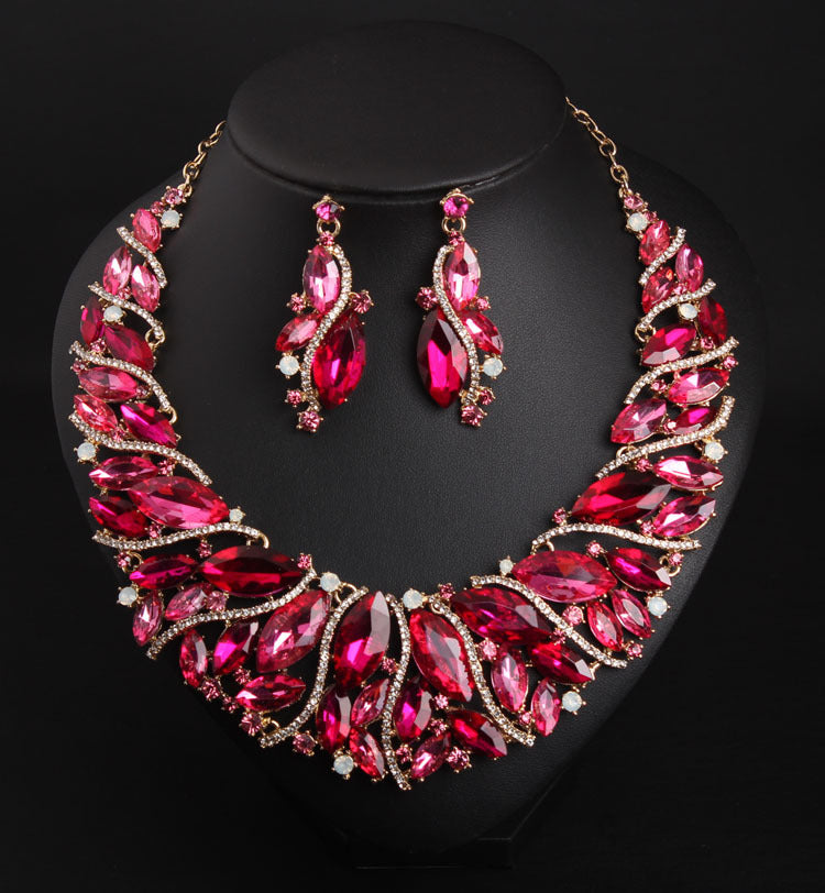 Europe and the United States luxury crystal jewelry short clavicle Necklace Earrings Set women's dress dinner, bridal jewelry wholesale